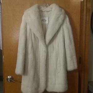 ✴️vtg tourmaline mink stroller